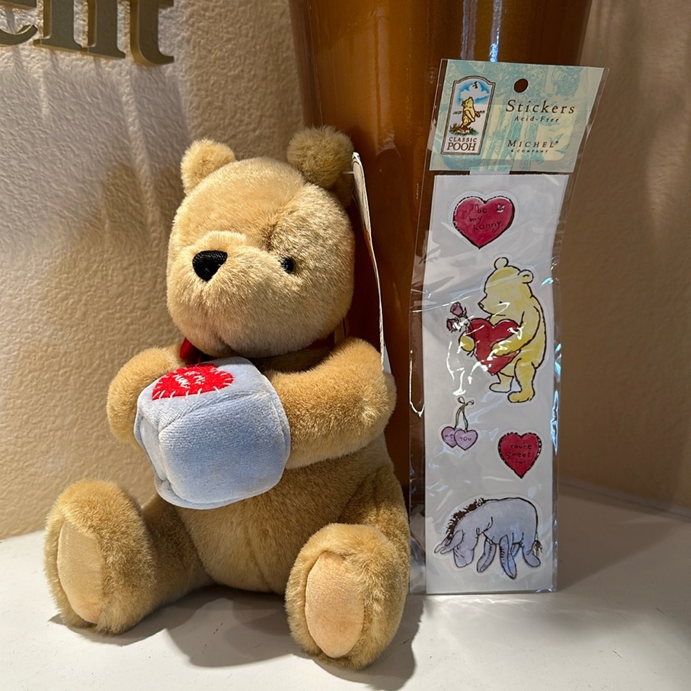 Disney Classic Pooh vintage valentine plush NWT & Valentine sticker NIP